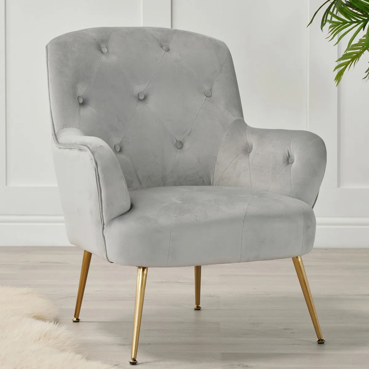 Aria Plush Velvet Buttoned Back Accent Chair